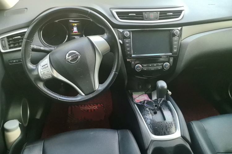 Used Nissan X-Trail 2015 2.0L CVT Comfort MAX Edition 2WD Center Console