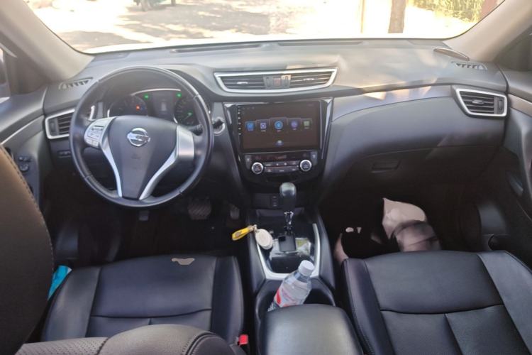 Used Nissan X-Trail 2015 2.0L CVT Comfort MAX Edition 2WD Center Console