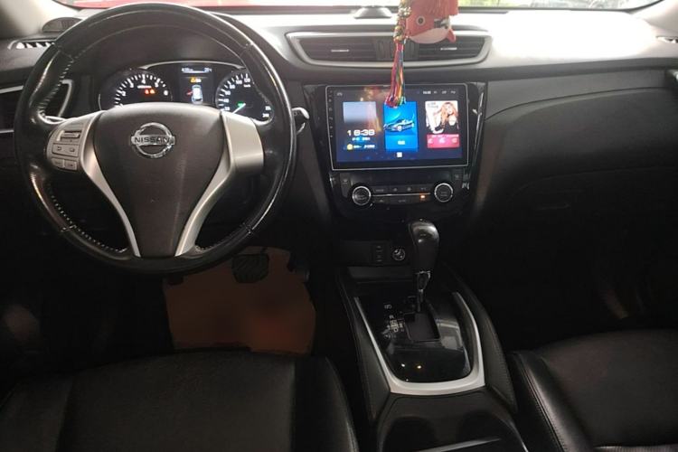 Used Nissan X-Trail 2015 2.0L CVT Comfort MAX Edition 2WD Center Console