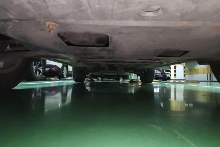 Used Nissan X-Trail 2015 2.0L CVT Comfort MAX Edition 2WD Chassis Front