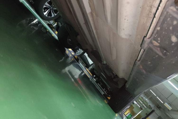 Used Nissan X-Trail 2015 2.0L CVT Comfort MAX Edition 2WD Chassis Front Left