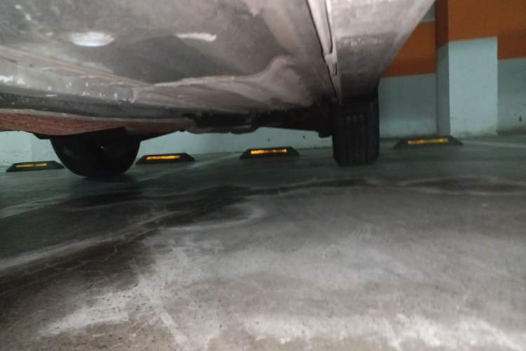 Used Nissan X-Trail 2015 2.0L CVT Comfort MAX Edition 2WD Chassis Front Left