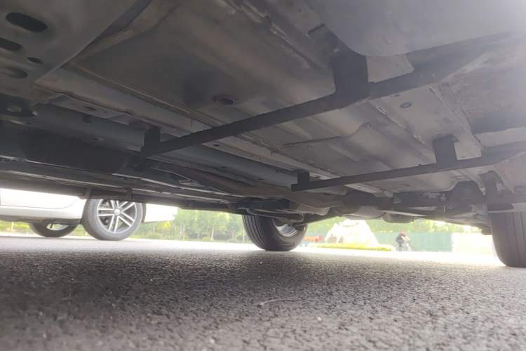 Used Nissan X-Trail 2015 2.0L CVT Comfort MAX Edition 2WD Chassis Front Left