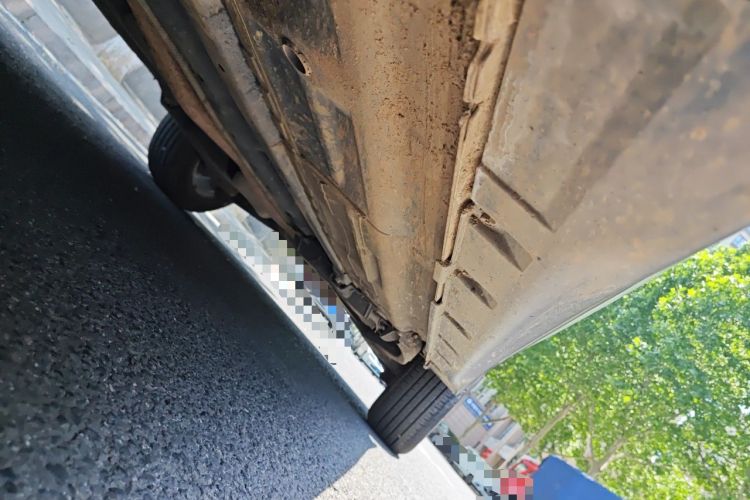 Used Nissan X-Trail 2015 2.0L CVT Comfort MAX Edition 2WD Chassis Front Left