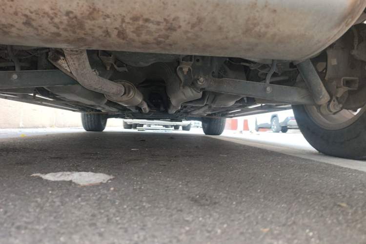 Used Nissan X-Trail 2015 2.0L CVT Comfort MAX Edition 2WD Chassis Rear