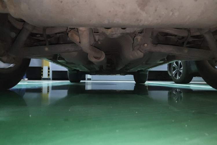 Used Nissan X-Trail 2015 2.0L CVT Comfort MAX Edition 2WD Chassis Rear