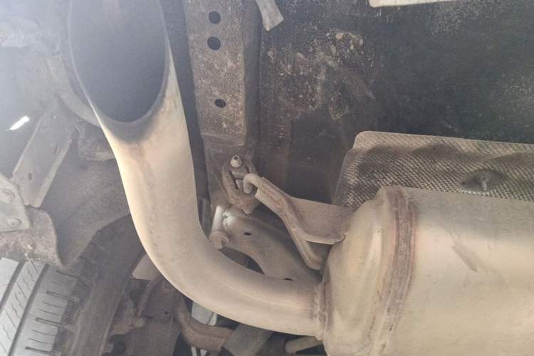 Used Nissan X-Trail 2015 2.0L CVT Comfort MAX Edition 2WD Chassis Rear Left