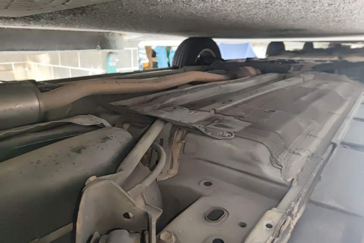 Used Nissan X-Trail 2015 2.0L CVT Comfort MAX Edition 2WD Chassis Rear Left
