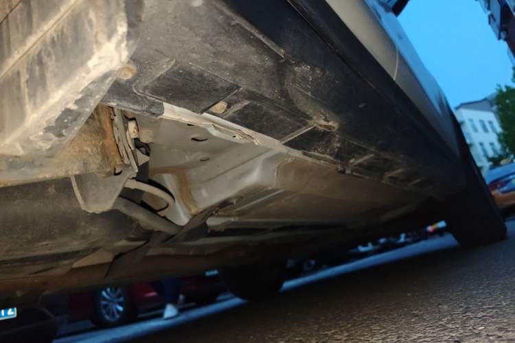 Used Nissan X-Trail 2015 2.0L CVT Comfort MAX Edition 2WD Chassis Rear Right