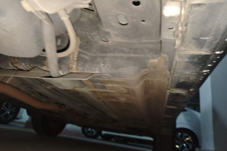 Used Nissan X-Trail 2015 2.0L CVT Comfort MAX Edition 2WD Chassis Rear Right