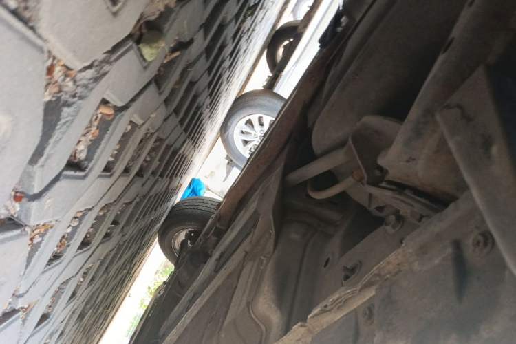 Used Nissan X-Trail 2015 2.5L CVT Leading MAX Edition 4WD Chassis Rear Right