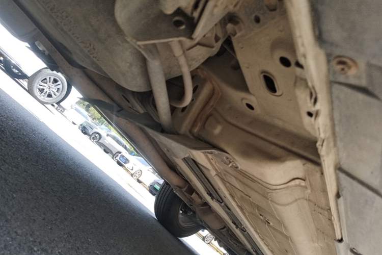 Used Nissan X-Trail 2015 2.0L CVT Comfort MAX Edition 2WD Chassis Rear Right