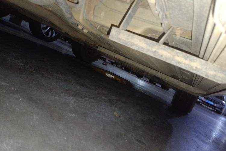 Used Nissan X-Trail 2015 2.0L CVT Comfort MAX Edition 2WD Chassis Rear Right