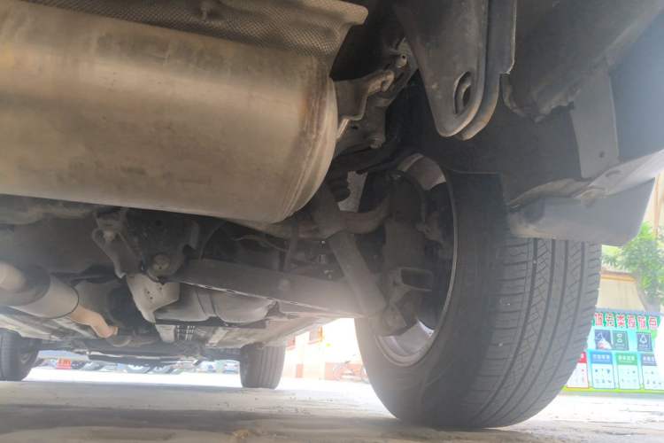 Used Nissan X-Trail 2015 2.0L CVT Comfort MAX Edition 2WD Chassis Rear Right