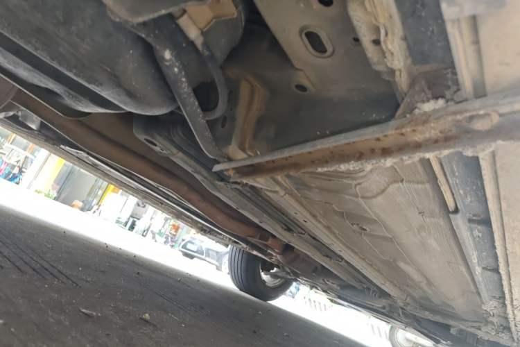 Used Nissan X-Trail 2015 2.0L CVT Comfort MAX Edition 2WD Chassis Rear Right