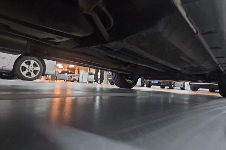 Used Nissan X-Trail 2015 2.0L CVT Comfort MAX Edition 2WD Chassis Rear Right