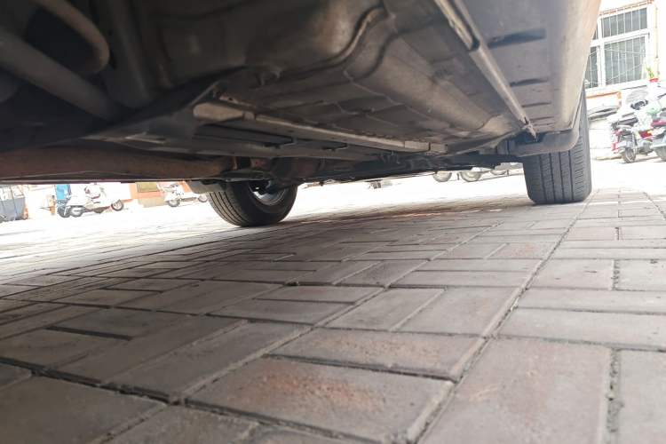 Used Nissan X-Trail 2015 2.0L CVT Comfort MAX Edition 2WD Chassis Rear Right