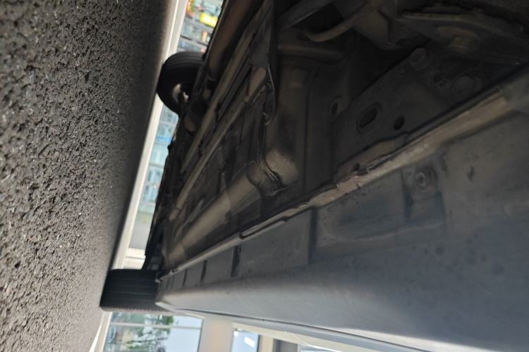 Used Nissan X-Trail 2015 2.0L CVT Comfort MAX Edition 2WD Chassis Rear Right