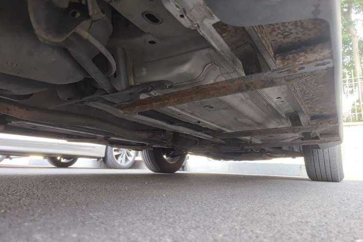 Used Nissan X-Trail 2015 2.0L CVT Comfort MAX Edition 2WD Chassis Rear Right