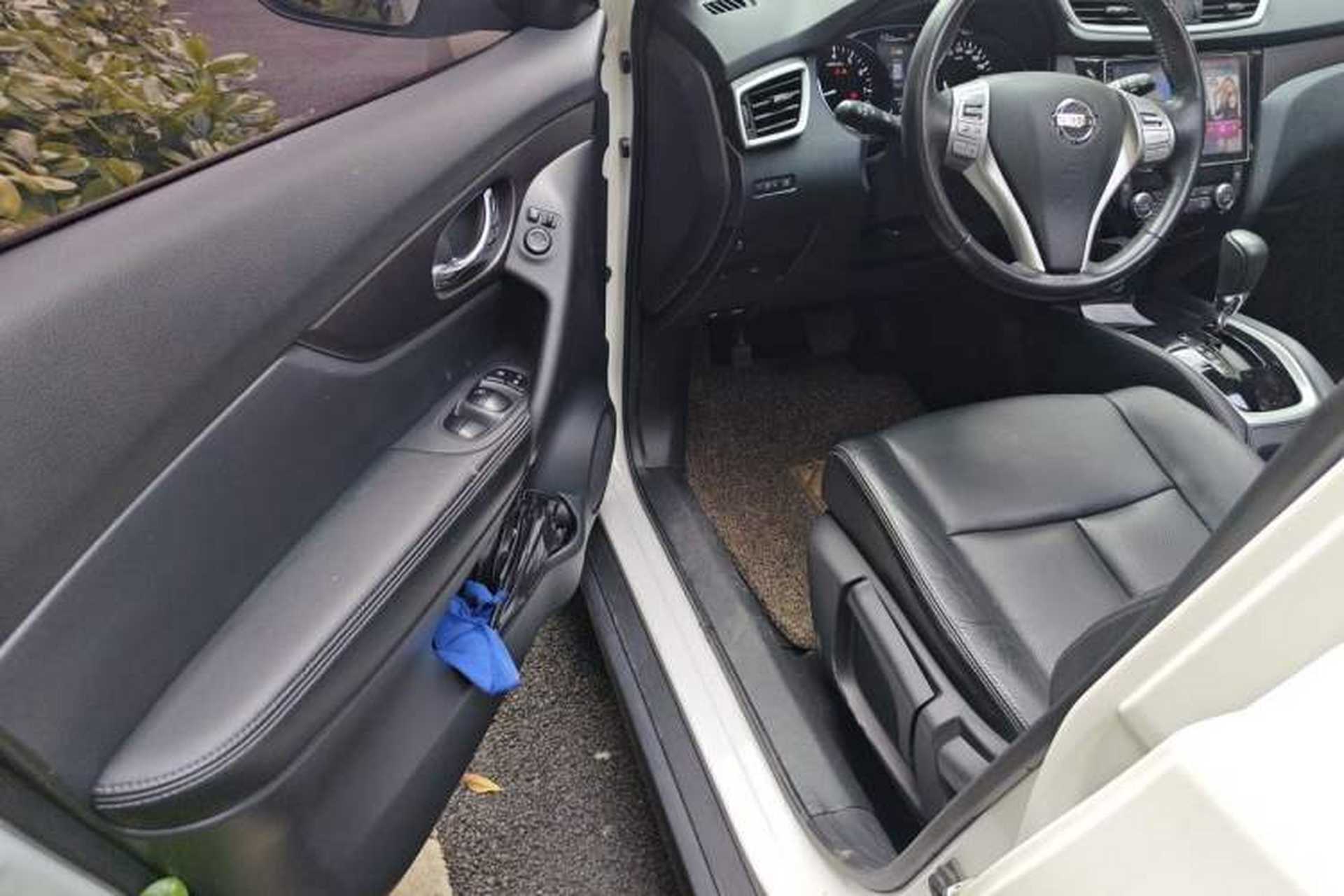 Used Nissan X-Trail 2015 2.0L CVT Comfort MAX Edition 2WD Driver Seat