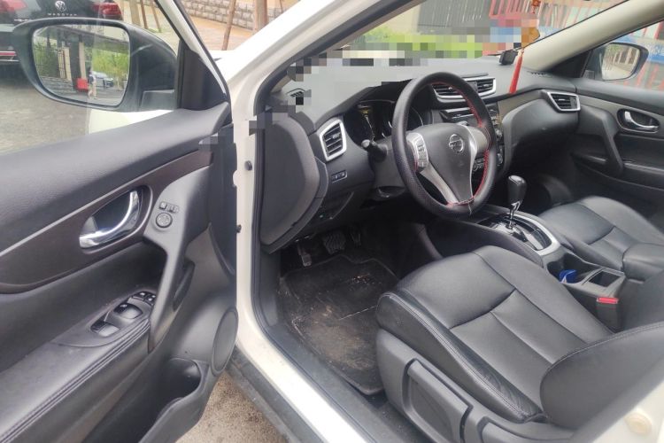 Used Nissan X-Trail 2015 2.0L CVT Comfort MAX Edition 2WD Driver Seat