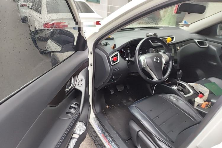 Used Nissan X-Trail 2015 2.0L CVT Comfort MAX Edition 2WD Driver Seat