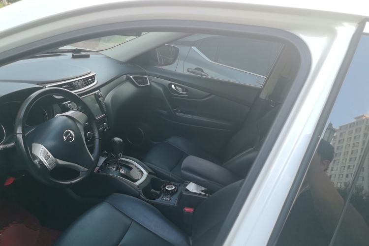 Used Nissan X-Trail 2015 2.0L CVT Comfort MAX Edition 2WD Driver Seat