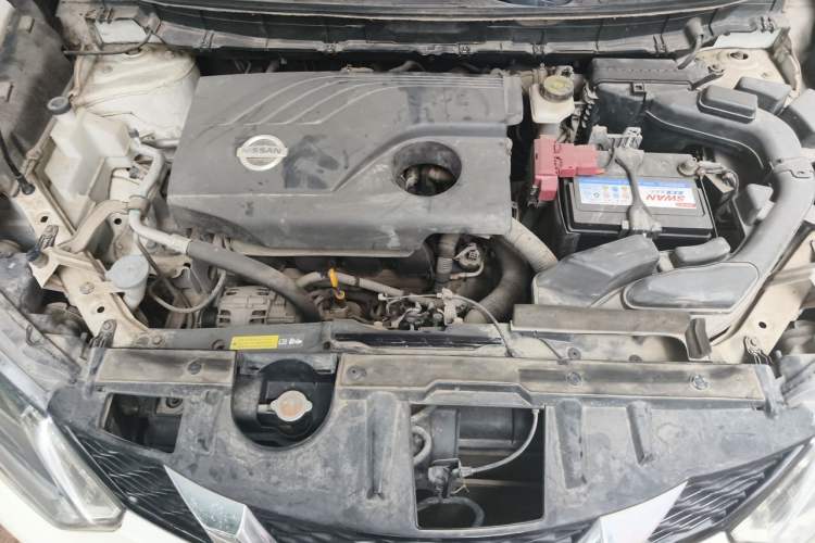 Used Nissan X-Trail 2015 2.0L CVT Comfort MAX Edition 2WD Engine Bay