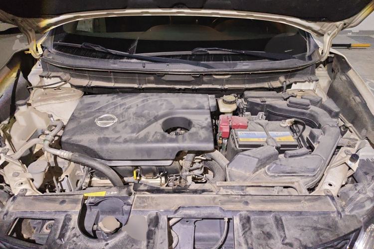 Used Nissan X-Trail 2015 2.0L CVT Comfort MAX Edition 2WD Engine Bay