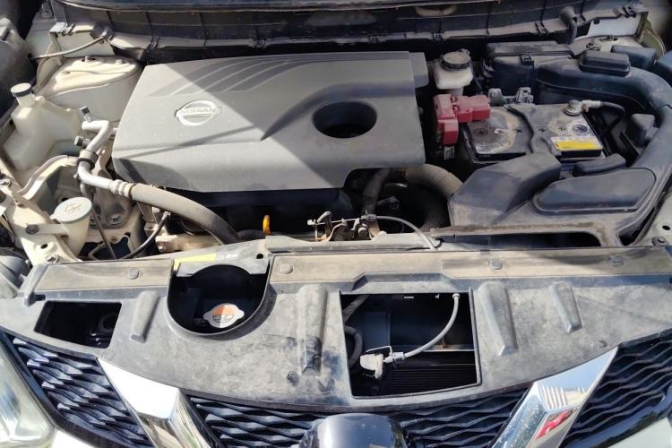 Used Nissan X-Trail 2015 2.0L CVT Comfort MAX Edition 2WD Engine Bay