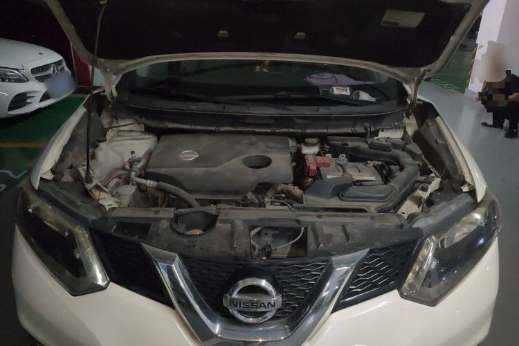 Used Nissan X-Trail 2015 2.0L CVT Comfort MAX Edition 2WD Engine Bay