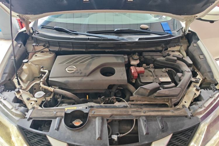 Used Nissan X-Trail 2015 2.0L CVT Comfort MAX Edition 2WD Engine Bay