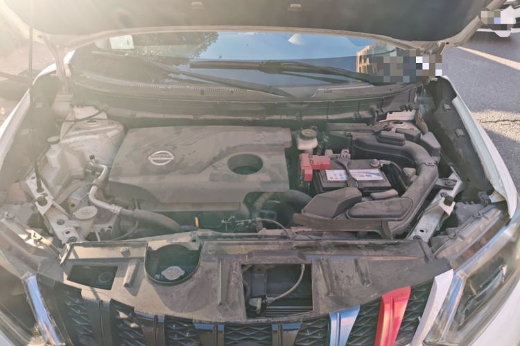 Used Nissan X-Trail 2015 2.0L CVT Comfort MAX Edition 2WD Engine Bay