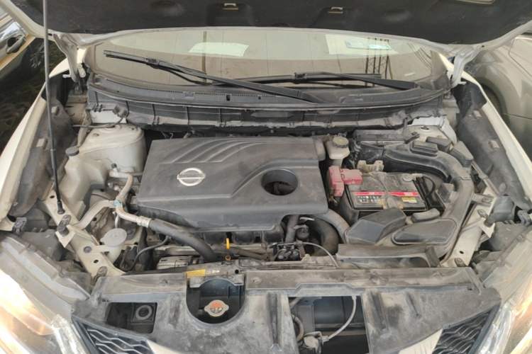 Used Nissan X-Trail 2015 2.0L CVT Comfort MAX Edition 2WD Engine Bay