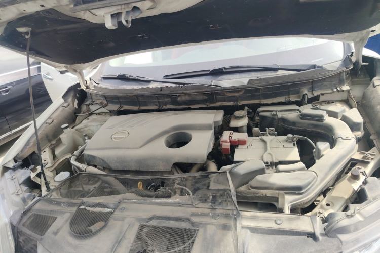 Used Nissan X-Trail 2015 2.0L CVT Comfort MAX Edition 2WD Engine Bay