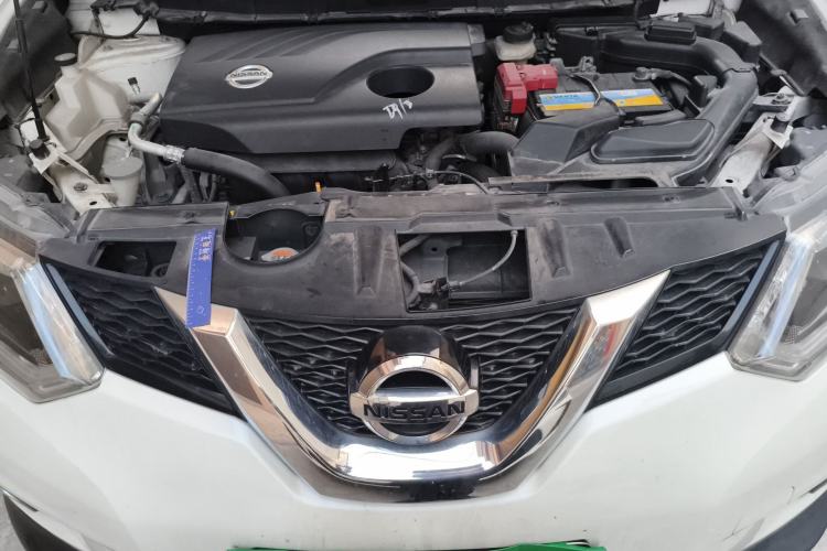 Used Nissan X-Trail 2015 2.0L CVT Comfort MAX Edition 2WD Engine Bay