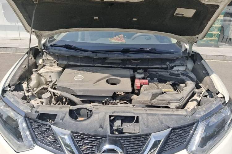 Used Nissan X-Trail 2015 2.0L CVT Comfort MAX Edition 2WD Engine Bay