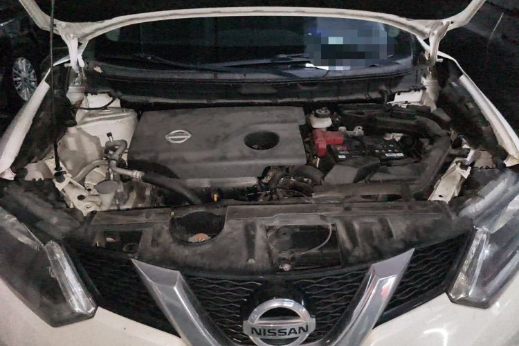 Used Nissan X-Trail 2015 2.0L CVT Comfort MAX Edition 2WD Engine Bay