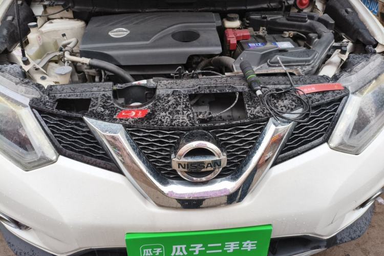 Used Nissan X-Trail 2015 2.0L CVT Comfort MAX Edition 2WD Engine Bay