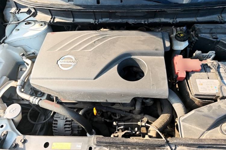 Used Nissan X-Trail 2015 2.0L CVT Comfort MAX Edition 2WD Engine Bay
