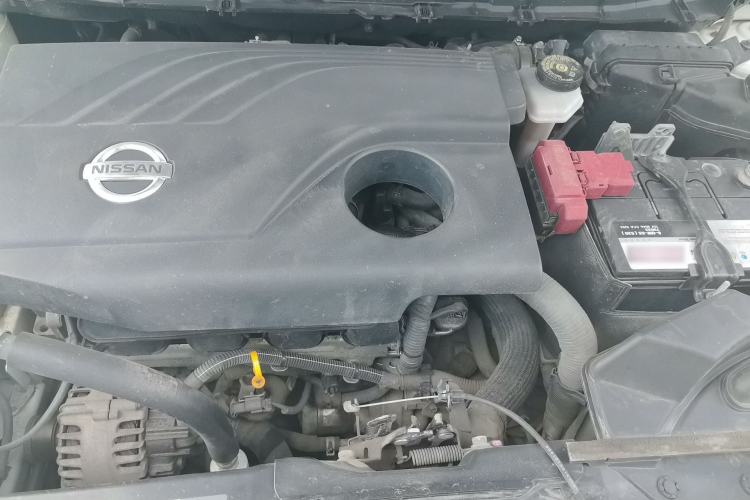 Used Nissan X-Trail 2015 2.0L CVT Comfort MAX Edition 2WD Engine Bay