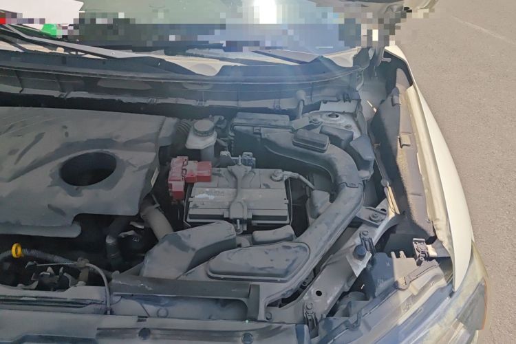Used Nissan X-Trail 2015 2.0L CVT Comfort MAX Edition 2WD Engine Bay Left