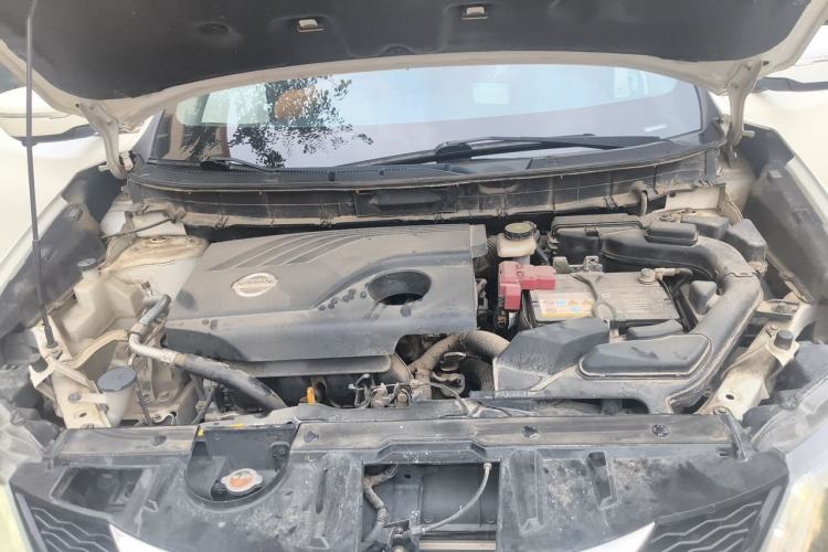Used Nissan X-Trail 2015 2.0L CVT Comfort MAX Edition 2WD Engine Bay