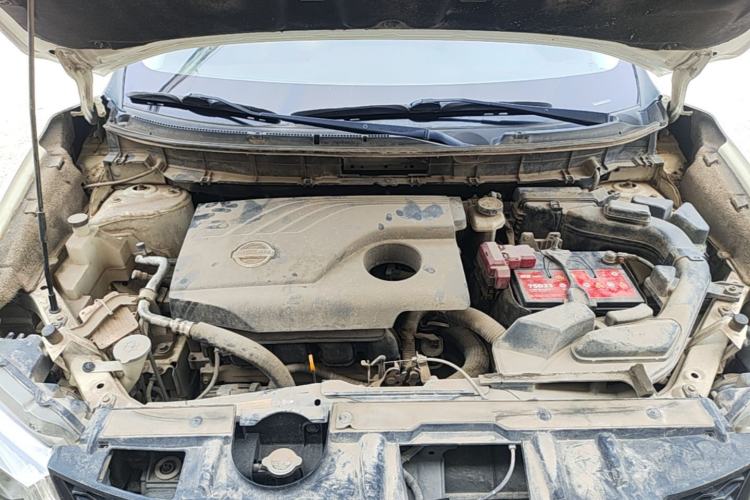 Used Nissan X-Trail 2015 2.0L CVT Comfort MAX Edition 2WD Engine Bay