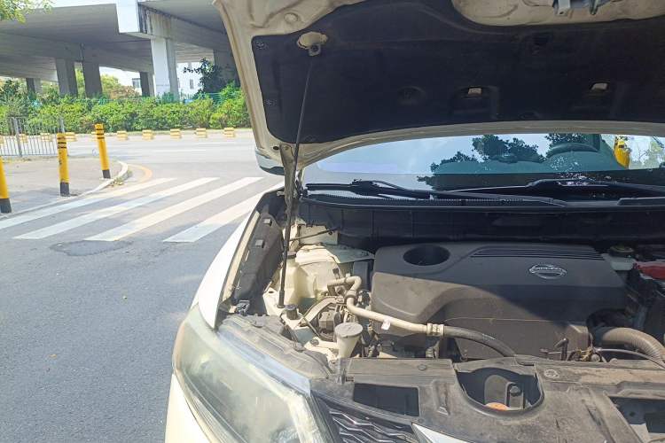 Used Nissan X-Trail 2015 2.5L CVT Leading MAX Edition 4WD Engine Bay Right