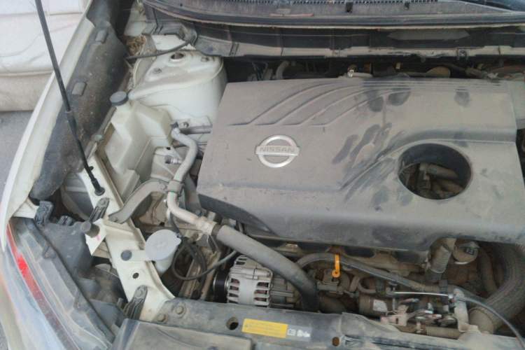 Used Nissan X-Trail 2015 2.0L CVT Comfort MAX Edition 2WD Engine Bay Right