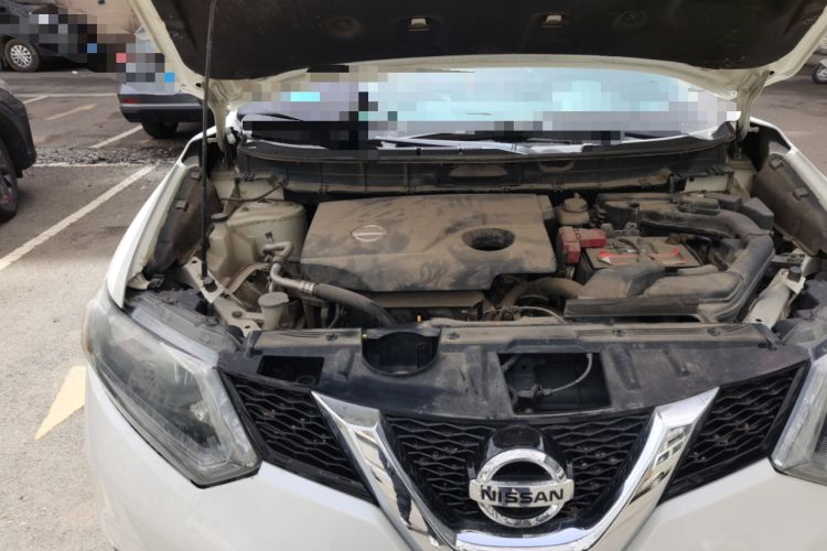 Used Nissan X-Trail 2015 2.0L CVT Comfort MAX Edition 2WD Engine Bay Right