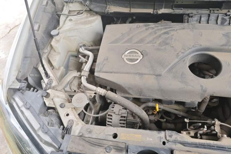 Used Nissan X-Trail 2015 2.0L CVT Comfort MAX Edition 2WD Engine Bay Right
