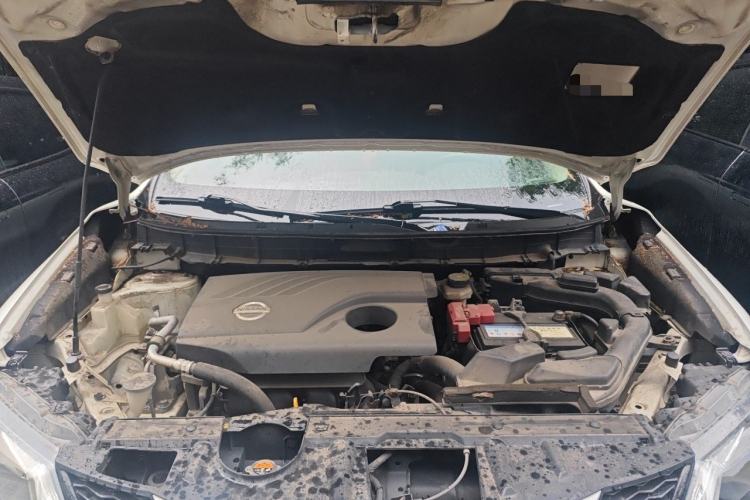 Used Nissan X-Trail 2015 2.0L CVT Comfort MAX Edition 2WD Engine Bay