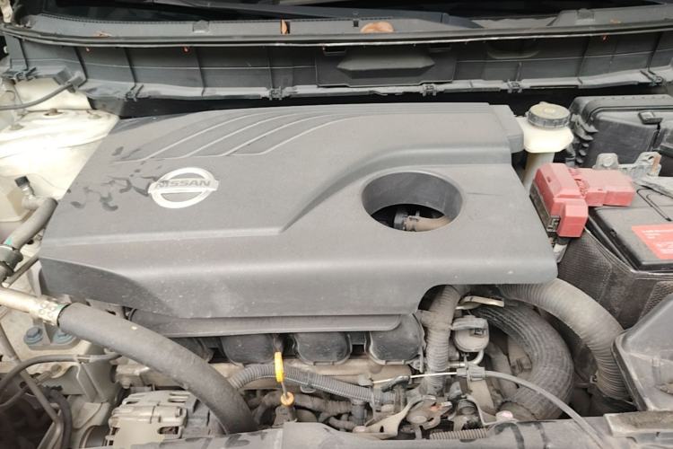 Used Nissan X-Trail 2015 2.0L CVT Comfort MAX Edition 2WD Engine Bay